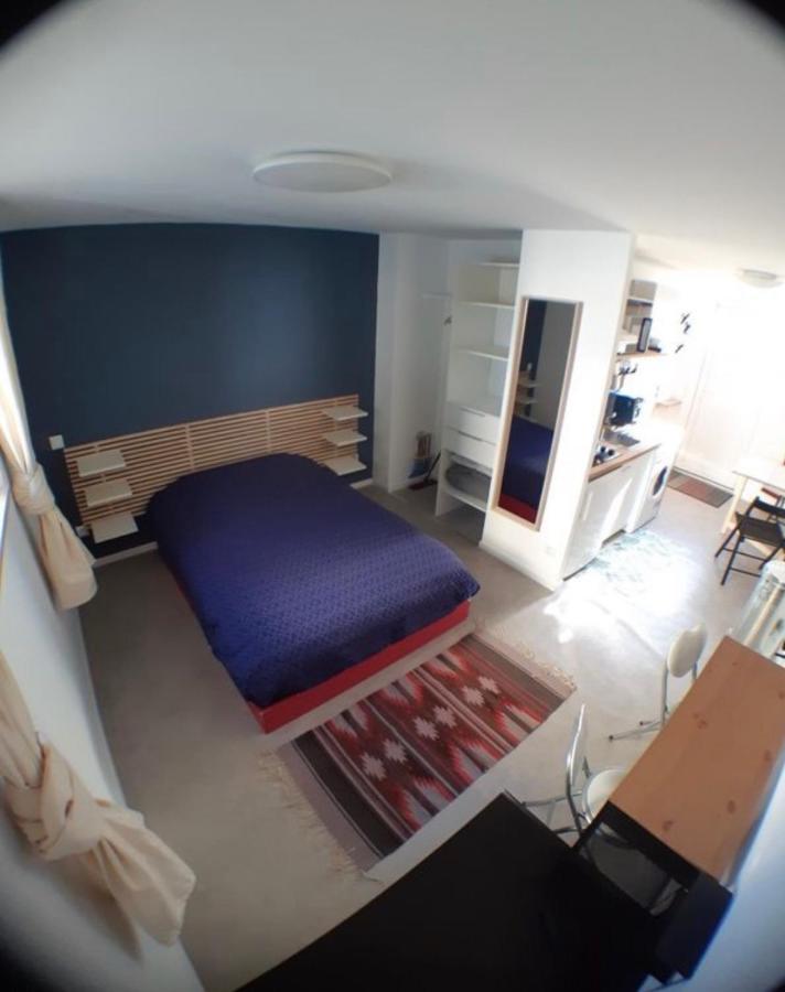 Beau Studio Equipe - Calme Et Confortable Bourg-en-Bresse Bagian luar foto