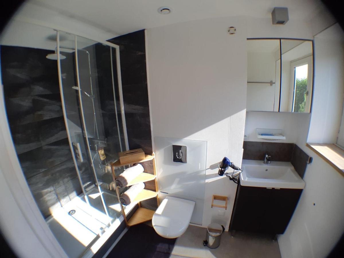 Beau Studio Equipe - Calme Et Confortable Bourg-en-Bresse Bagian luar foto